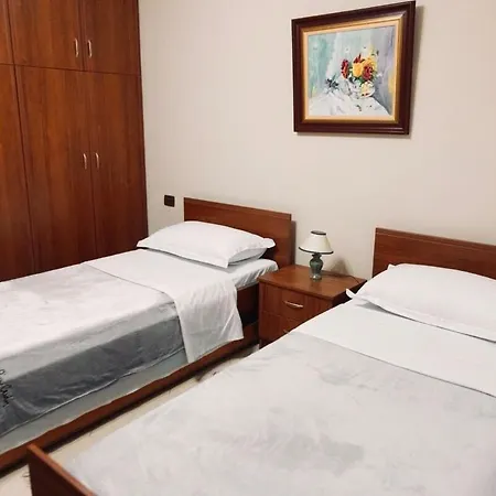 Cozy & Authentic - 3min Walk To Center Tirana